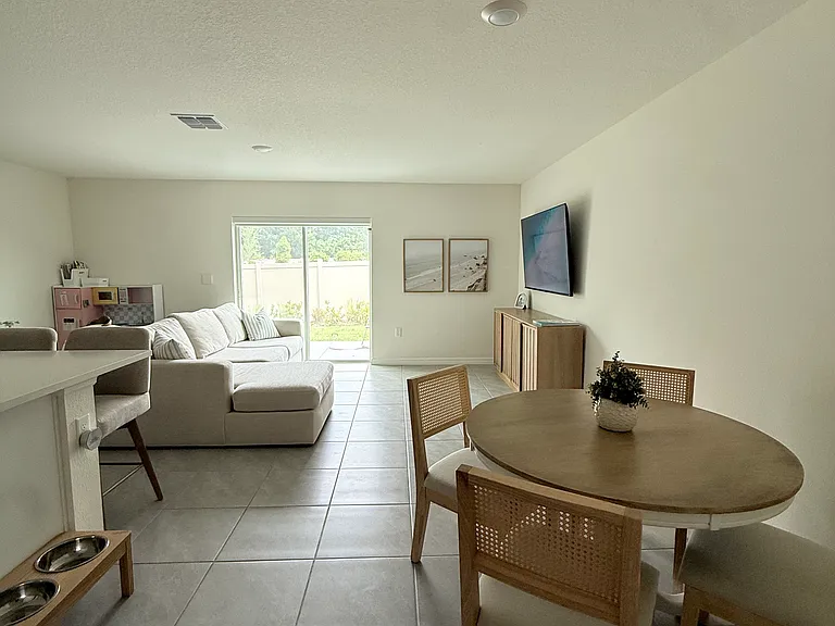 3284 Bertram Rd — Photo 4
