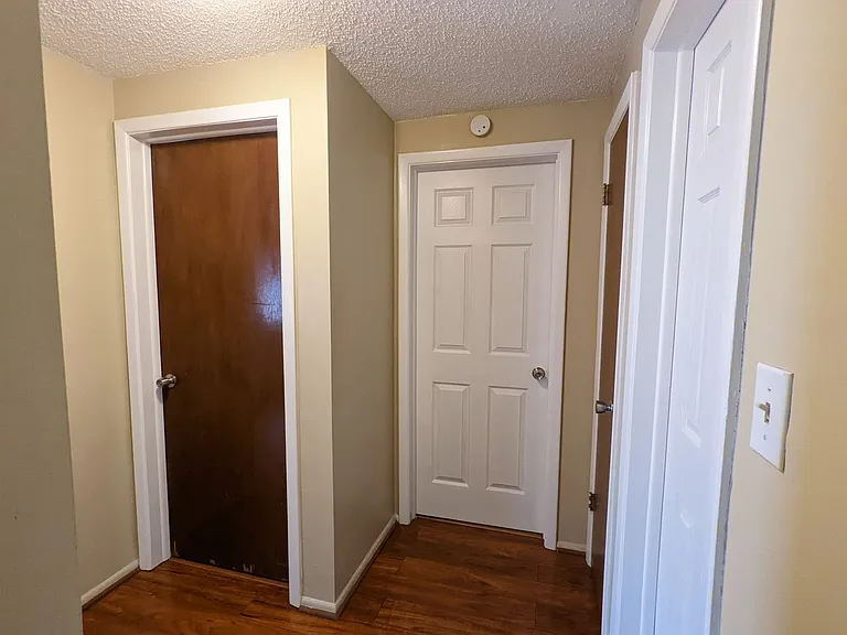 1024 Hilton Ln — Photo 7