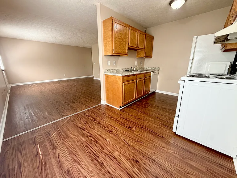 Scenic Valley Apartment Homes — Photo 6