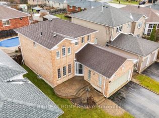 7 Michael Cres, Barrie, ON L4M 6Y9