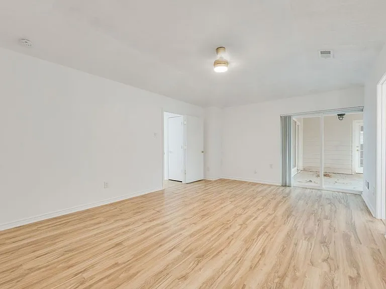 7124 Teresita Trl — Photo 21