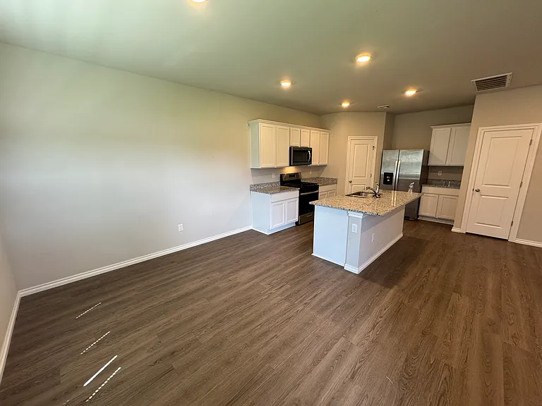 1901 SE Jefferson Pl — Photo 6