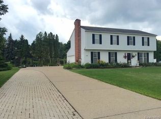 5021 Patrick Rd, West Bloomfield, MI 48322