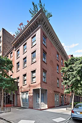 Sold by Compass | media 35