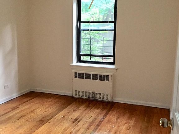 4th image of 216 77th Ave #1