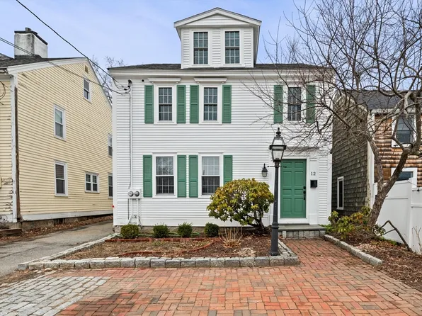12 Union St, Amesbury, MA 01913