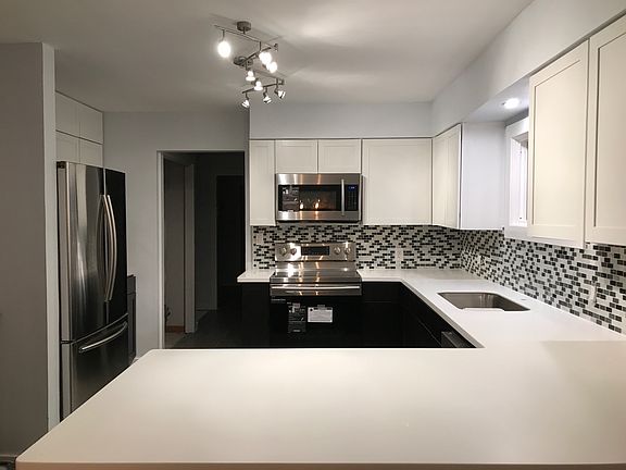3rd image of 670 Washington Ave
