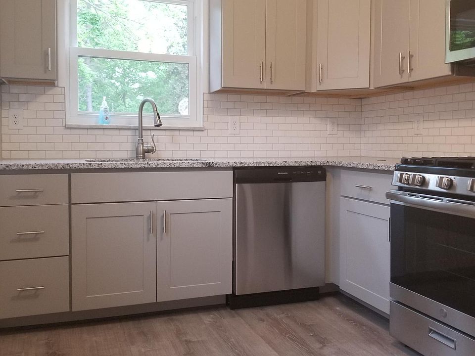 2nd image of 5609 Villahaven Dr