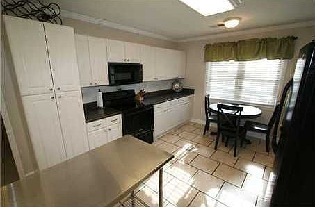 4th image of 319 Easonwood Ave