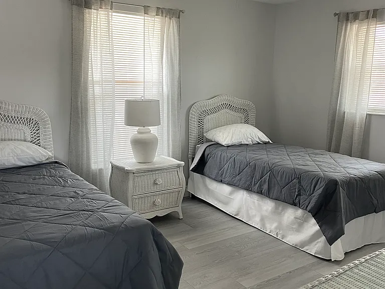 3181 Twin Lakes Ln — Photo 8