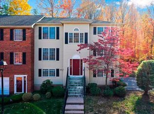 42 Crown Rdg, Newington, CT 06111