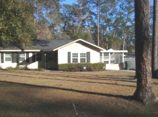 1404 Dean Dr, Waycross, GA 31501