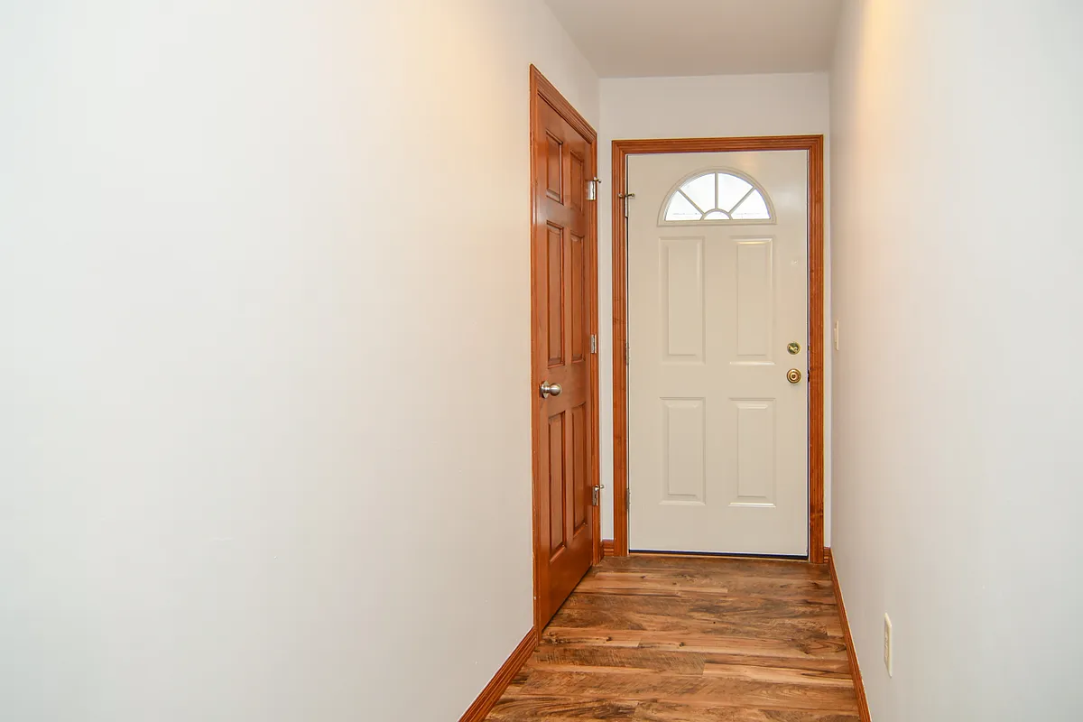 Front door and entry - 160 E River Dr