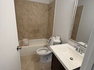 661 Cypress Lake Blvd #L, Pompano Beach, FL 33064