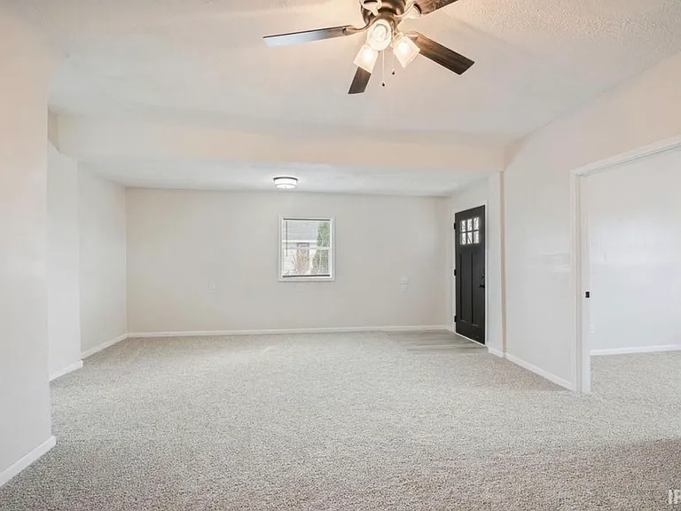 1810 N Market St — Photo 3