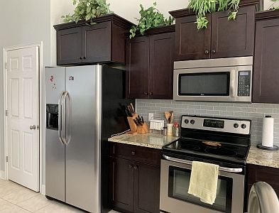 2nd image of 159 SW Groveland Ct