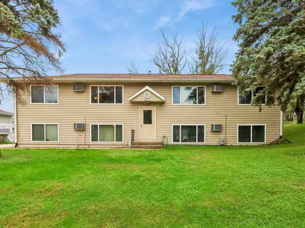 356 S Maple St, West Branch, IA 52358