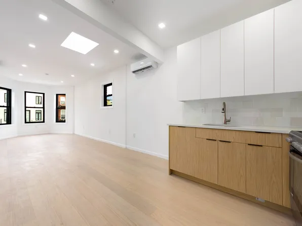 371 Madison Street image 1 of 12