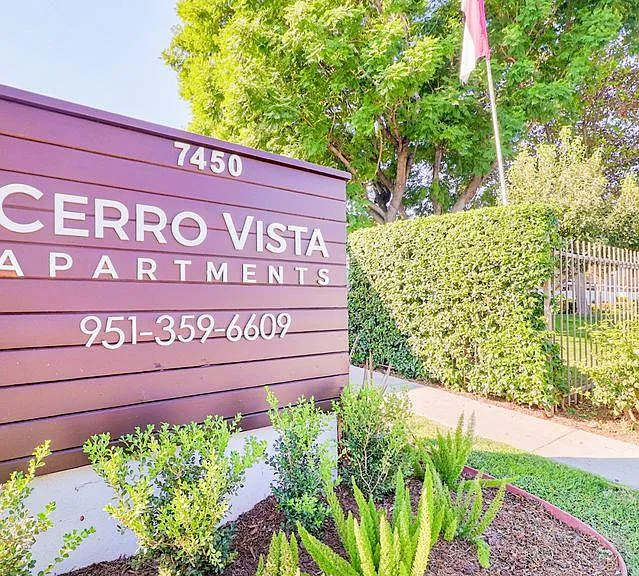 Cerro Vista Apartments — Photo 10