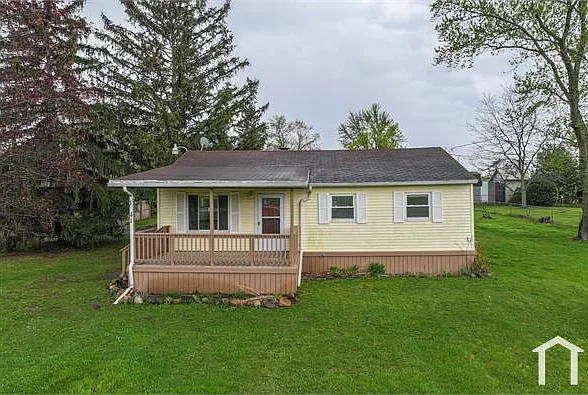 1141 W Cook Rd — Photo 2