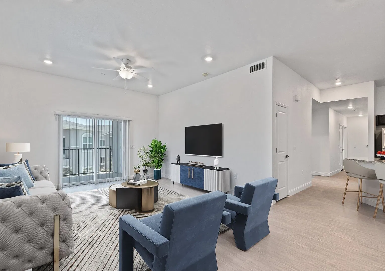 Madelyn Court — Photo 4
