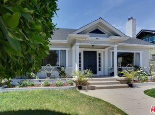 227 N Ridgewood Pl, Los Angeles, CA 90004