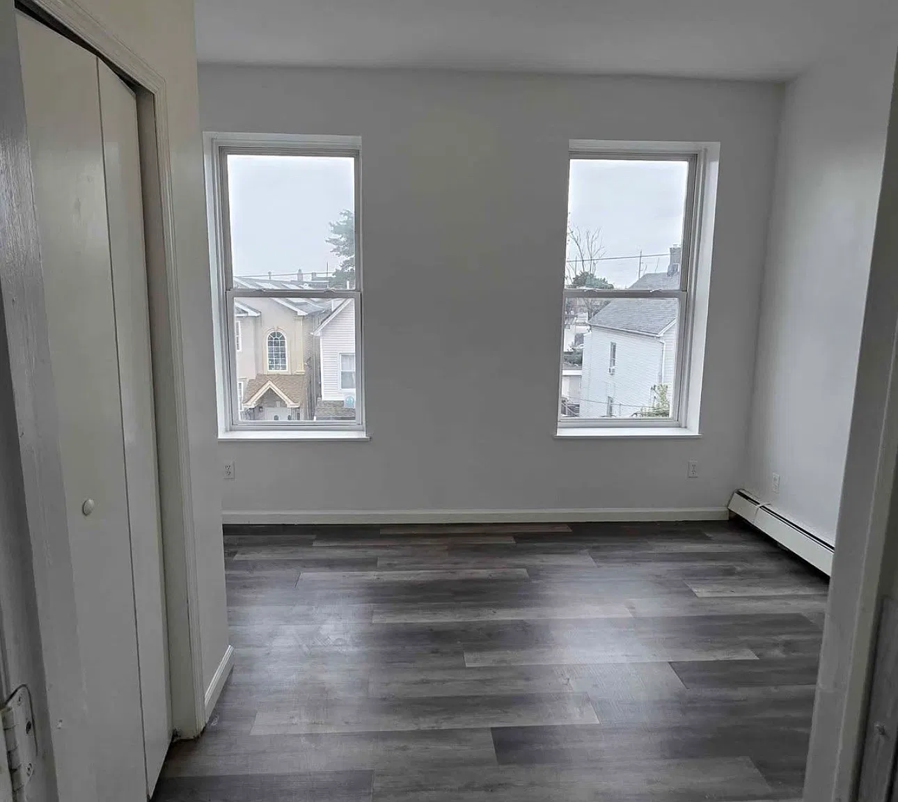 3 bed, 1000 sqft, $2,150 — Photo 1