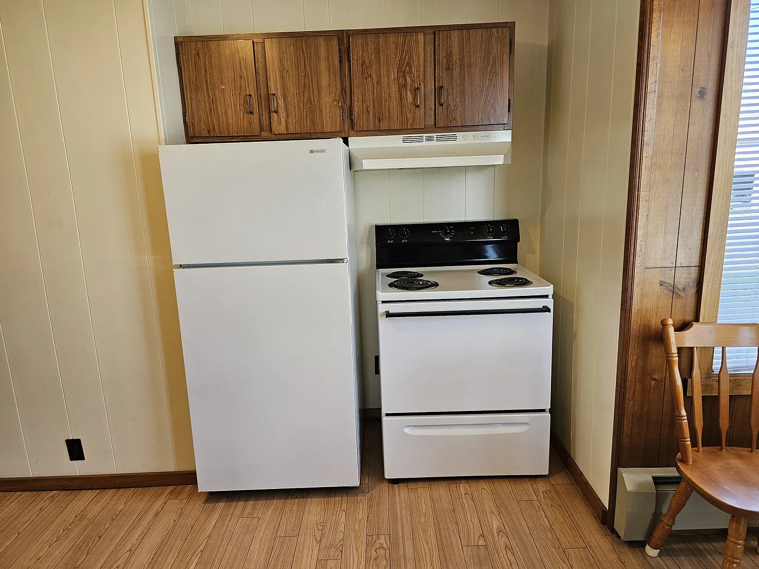 6 Oak St — Photo 2