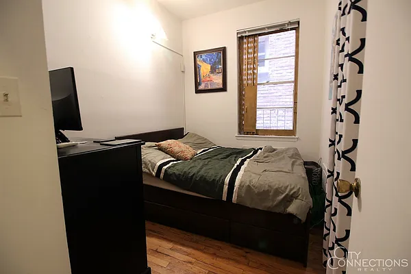 Rented by City Connections Realty | media 11