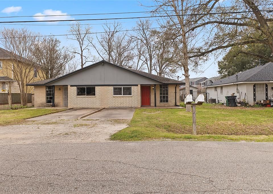 12735 Arp St, Houston, TX 77085 | Zillow