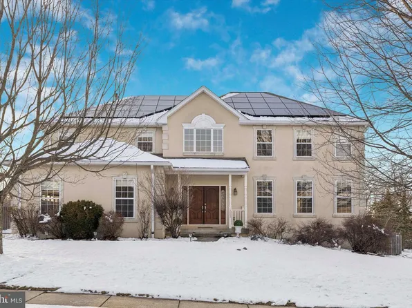 1003 Clovermill Cir, Collegeville, PA 19426