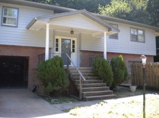 143 Forest Cove Rd, Franklin, NC 28734