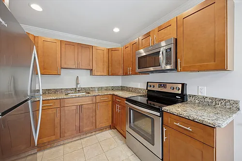Nassau Arms Apartments Photo 1