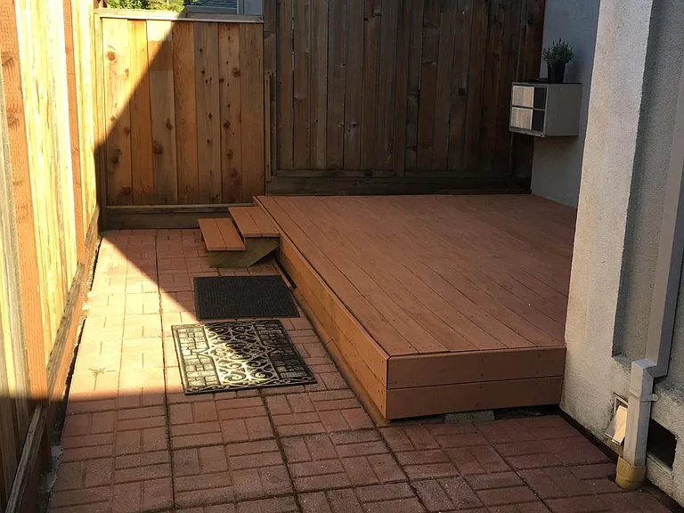 64 Peters Ave — Photo 15