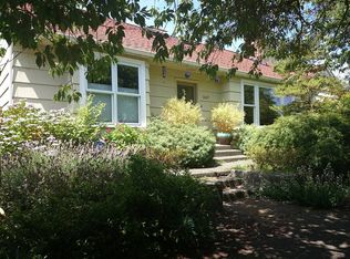 3247 64th Ave SW, Seattle, WA 98116