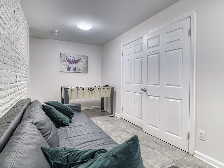 34 Gray St #1 — Photo 24