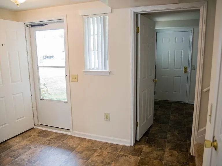 Dahlgren Townhomes — Photo 5