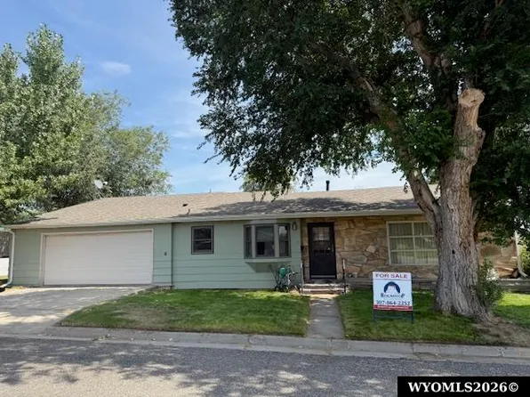 115 N 13th St, Thermopolis, WY 82443