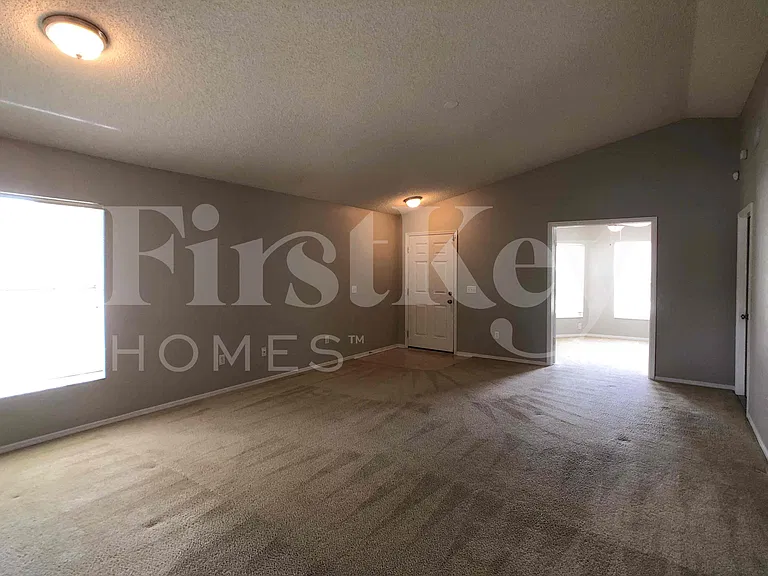9801 Morris Glen Way — Photo 6