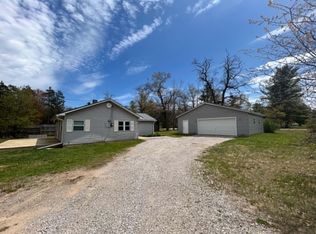 413 S Randall Ave, Mio, MI 48647