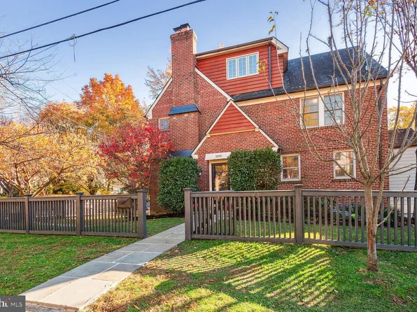 4500 Verplanck Pl NW, Washington, DC 20016