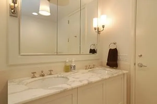 Rented by Douglas Elliman | media 27
