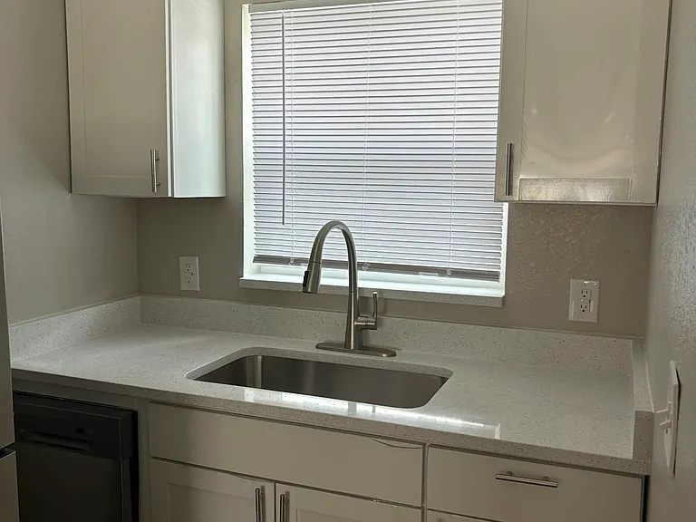 Your kitchen even comes with a dishwasher!