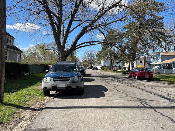 4th image of 99 S 28th St