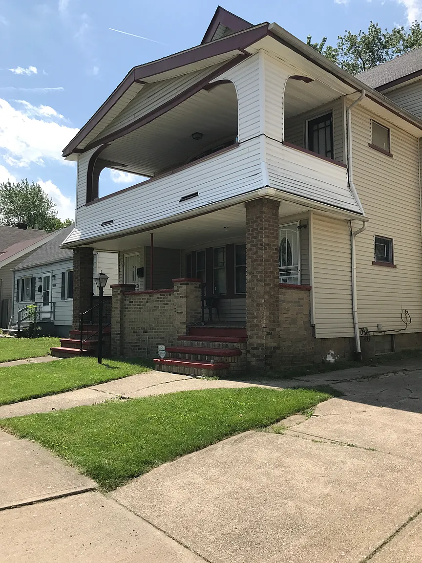 378 Arbor Rd photo 1