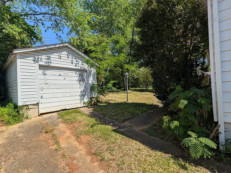 336 McPherson Ave — Photo 12