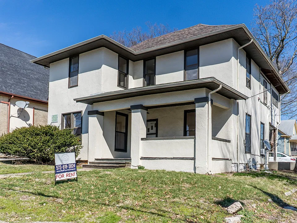 402 N 10th St