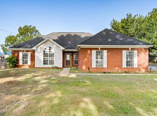 2372 McFarland Rd, Mobile, AL 36695