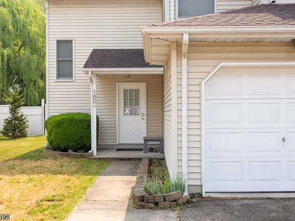 160A Glenwild Ave #A, Bloomingdale Boro, NJ 07403