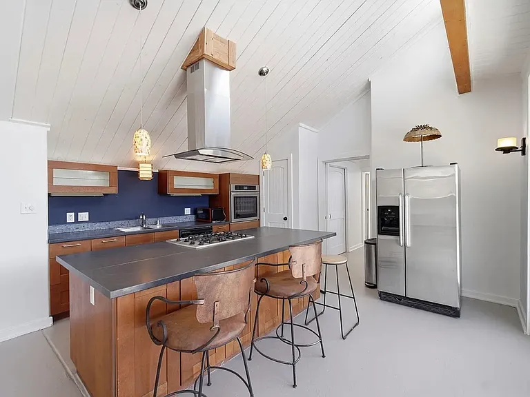 1036 La Cienega Rd — Photo 7